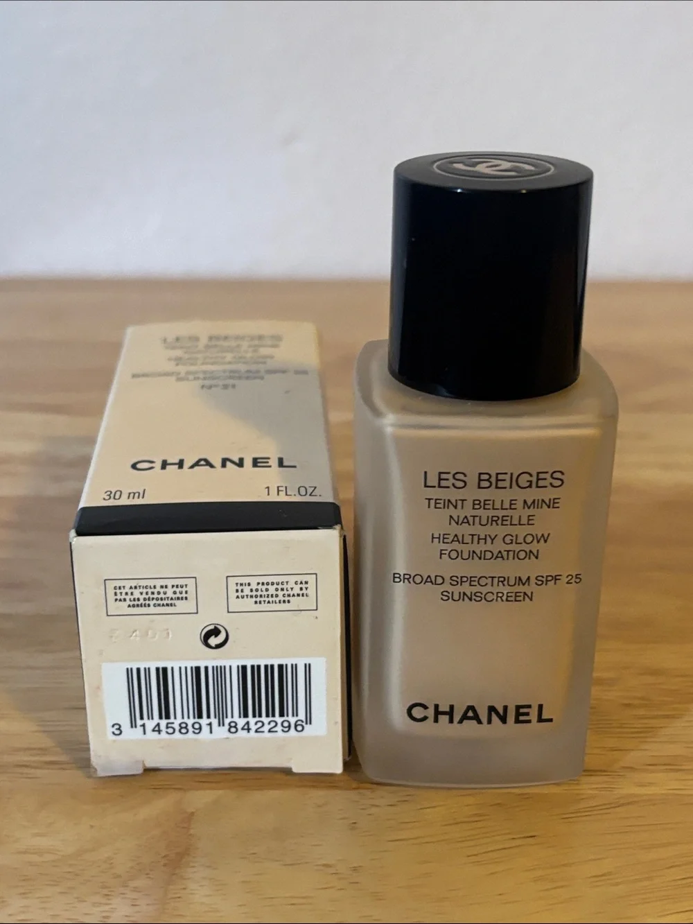 CHANEL Les Beiges Foundation Shade, N• 21